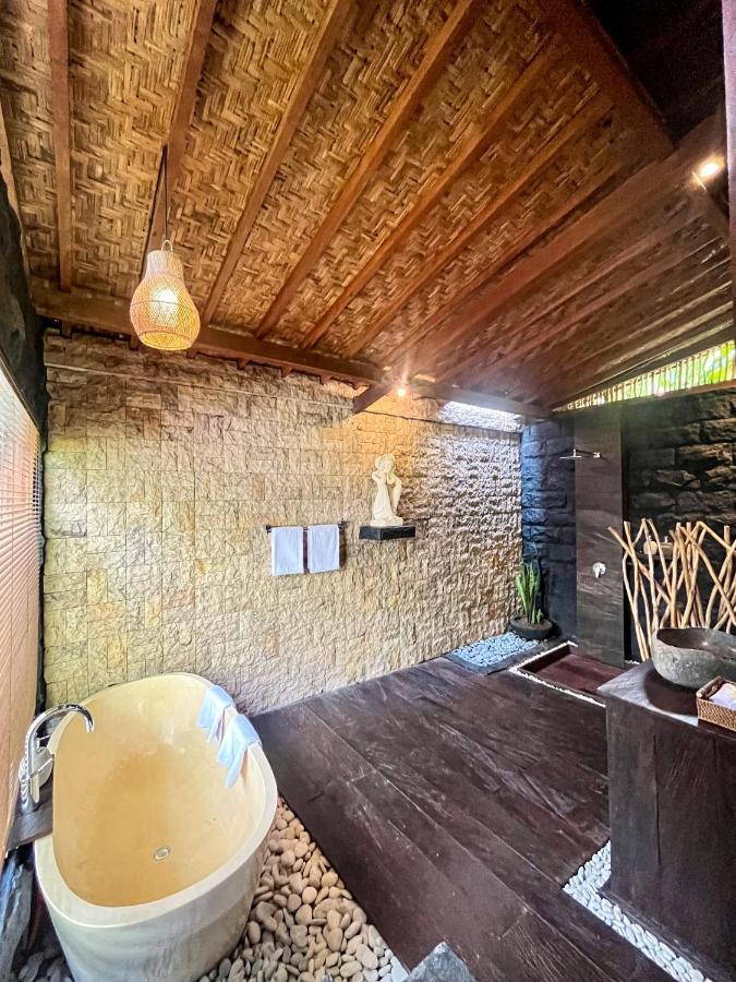 The Banana'S Kumbe Villa Tampaksiring Экстерьер фото